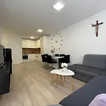 The Big Terrace Apartment